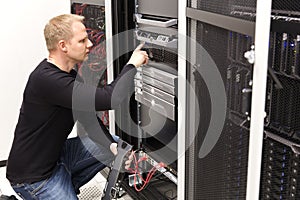 It technician maintain servers an SAN in datacenter