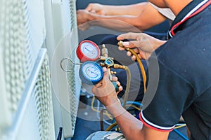 An air condition technician