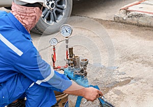 Technician use nitrogen compressor to inspector function safety valve