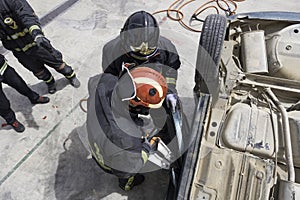 Techniques of rescue in traffic accidents