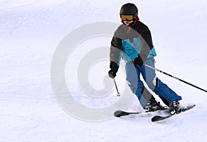 Teen enjoys competitive downhill skiing