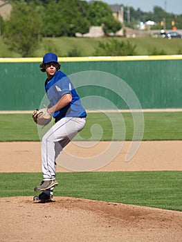 teenage baseball pitcher