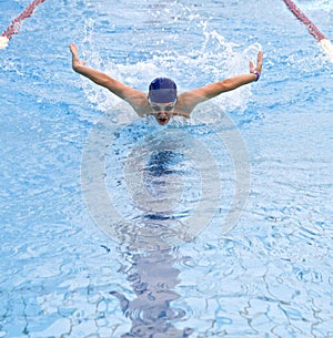 Teenager swimmer