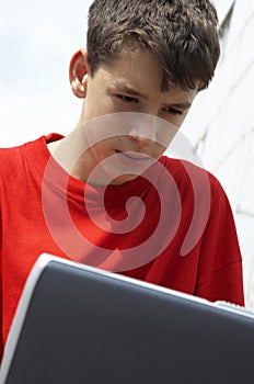 Teens with laptop