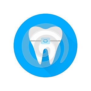 Zuby šle ikona dlouho stín. ortodoncie. zubní lékařství klinika 