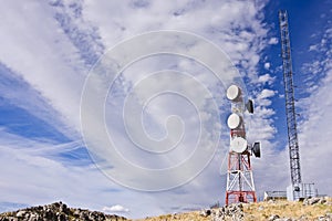 Telecommunication antenna