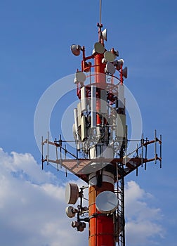 Telecommunication antenna for 5g network photo