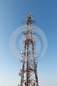 Telecommunication antenna tower for mobile communication
