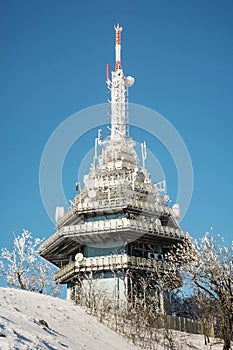 Telekomunikačná veža na vrchu Zobor pri Nitre vo win