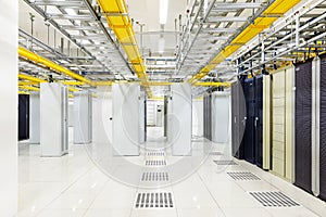 Telecommunication unit in telecommunication room