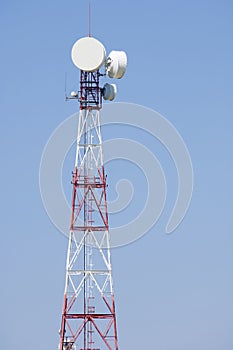 Telecommunications tower