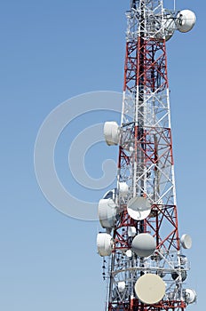 Telecommunications tower