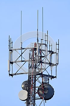 Telecommunications tower