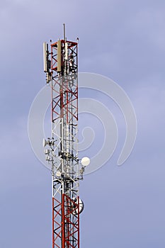 Telecommunications tower