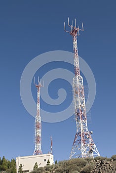 Telecommunications tower for broadcasting