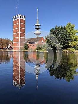 Telecommunications tower