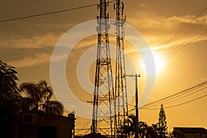 Telecommunications towers and dawn in a Brazilian city