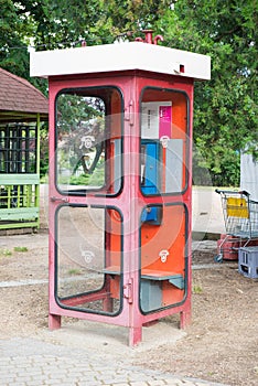 Telephone booth