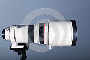 Telephoto camera lens