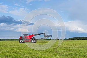 Telescopic handler photo