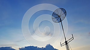 Televisions antenna