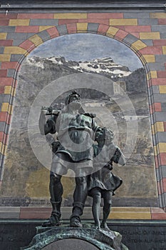 Tell monument in Altdorf photo