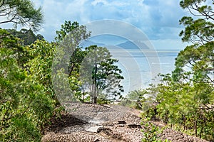 Telok padan kecil Cliff in Bako National Park