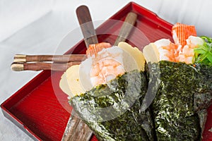 Temaki sushi cone