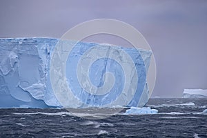 Tempanos in the Antarctic peninsula.