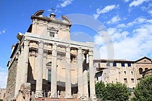 Tempio di Antonino e Faustina