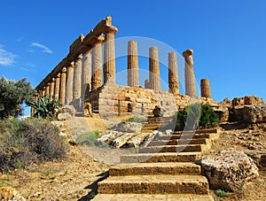 Templo en ( Sicilia ) 