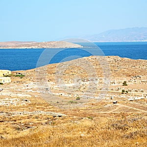 temple in delos greece the historycal acropolis and old ruin si