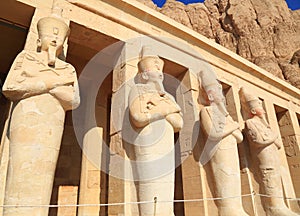 Temple of Hatshepsut photo