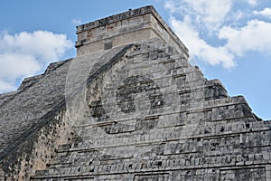 Temple of Kukulkan, pyramid in Chichen Itza, Yucatan, Mexico.