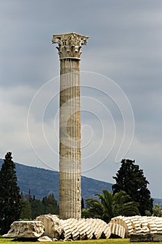 Temple of Olympian Zeus, Athens, Greece photo