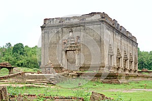 Temple onder water