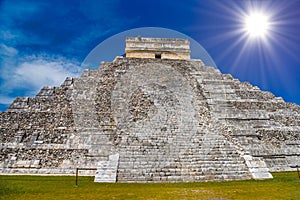 Temple Pyramid of Kukulcan El Castillo, Chichen Itza, Yucatan, Mexico, Maya civilization