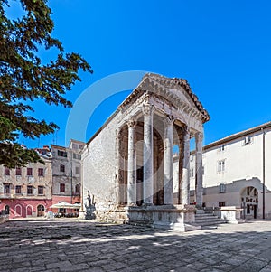 Temple of Roma and Augustus