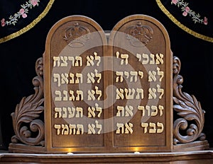Ten Commandments plaque