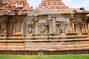 Tenkailasa shrine. Niches on the southern wall. Brihadisvara Temple complex, Gangaikondacholapuram, Tamil Nadu, India