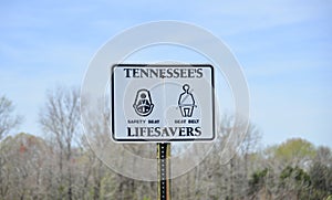 Tennessee`s Lifesavers Sign