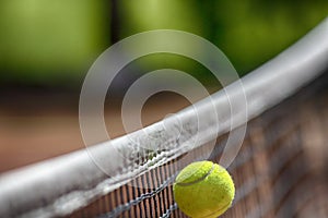 Tennis ball net