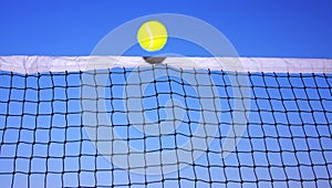 Tennis ball and tennis net