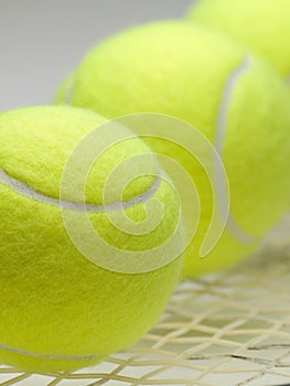 Tennis balls