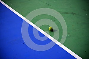 Tennis balls on the tennis court