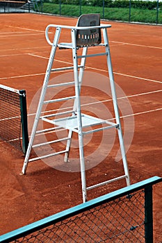 Tennis referee chair