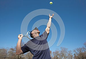 Tennis serve photo