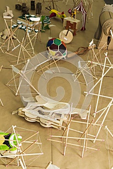 Tensegrity and toys