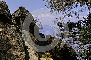 tenzing rock and snowcapped mount kangchenjunga, darjeeling in west bengal