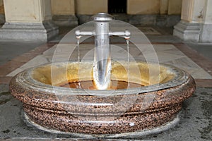 Termal mineral spring in Karlovy Vary (Carlsbad) photo